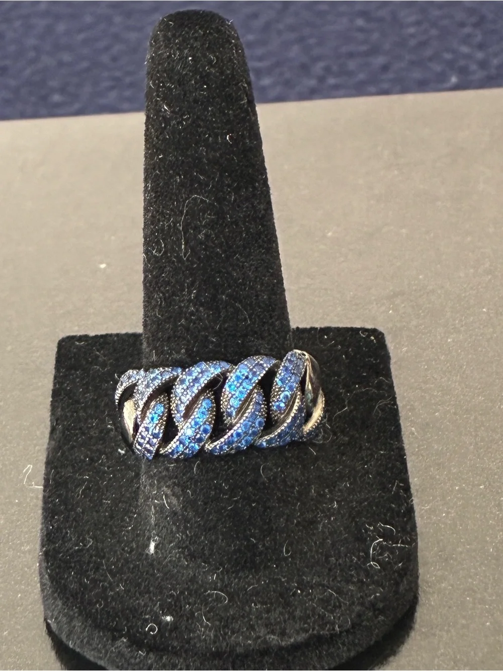 925 Sterling Silver Blue Pavé Chain Ring Sz 7- Statement/ Black Rhodium.